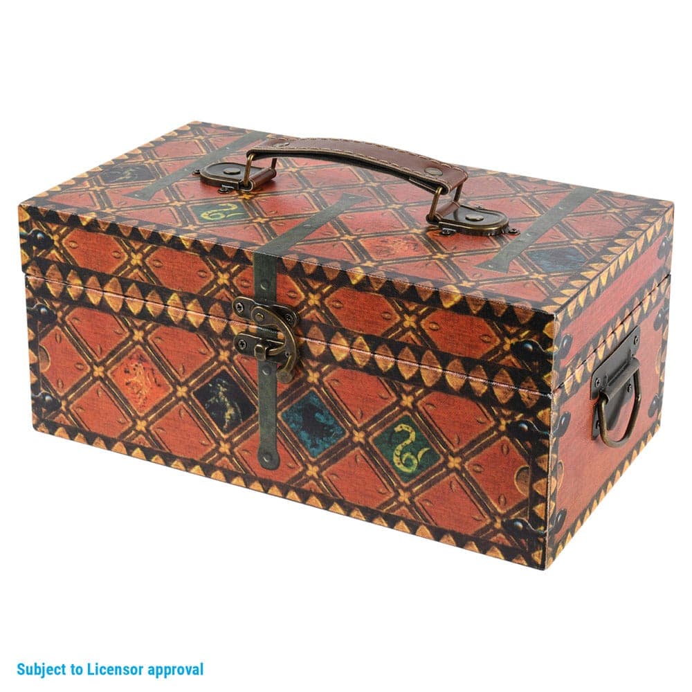 Harry Potter - Harry Potter (quidditch Trunk) Premium Gift Set (Merchandise Collectible)
